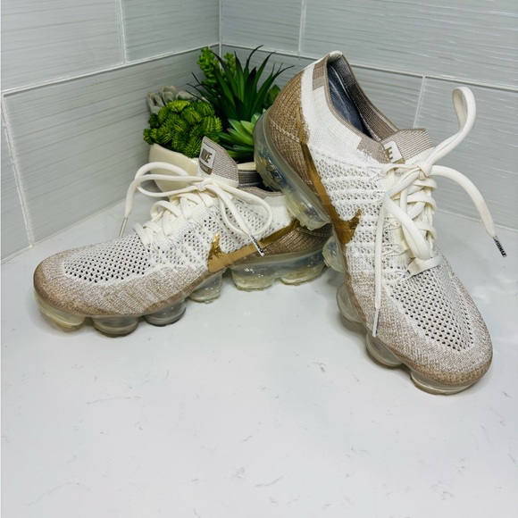 Nike Air VaporMax 2.0 Flyknit Moon Particle Metallic Gold AR4477-101 Size 10 main image 6